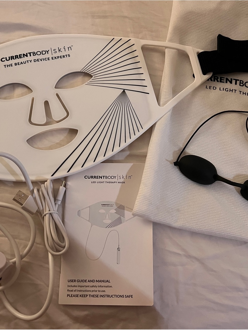 CURRENTBODY Skin LED Light Therapy Mask - White